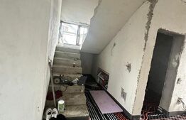 Casă cu mansardă, 123 mp, zona Vorovesti