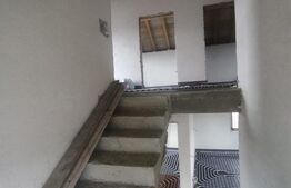 Casă cu mansardă, 123 mp, zona Vorovesti