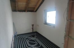 Casă cu mansardă, 123 mp, zona Vorovesti