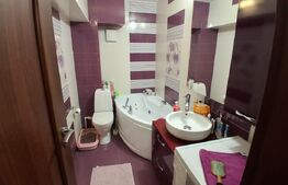 Apartament 3 camere, 70 mp, zona Păcurari