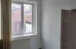 Proprietate 80 mp, teren 576 mp, dubla deschidere, strada Eternitea