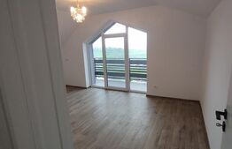 Vilă 170 mp, teren 500 mp, priveliște panoramică spre lac, zona Ciurbești