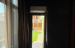 Apartament 3 camere, parter, 79 mp, loc de parcare - gradina, zona Valea Adanca
