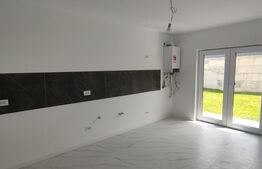 Casă parter, 112 mp, panoramă spre oraș, toate utilitățile, zona Valea Adanca