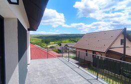 Vilă 135 mp, teren 450 mp, priveliște panoramică spre oraș, zona Bârnova