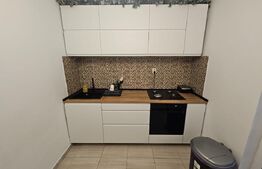 Apartament 3 camere, 67 mp, decomandat - renovat, zona Nicolina
