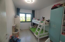 Apartament 3 camere, 77 mp, parcare subterană și boxă, zona Pacurari