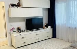 Apartament 3 camere, 72 mp, zona Podul Ros