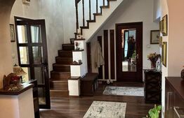 Casa de vanzare, 379 mp, 509 mp, zona Ultracentral 
