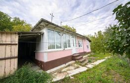 Casa de vanzare, 74 mp, teren 2.982 mp, zona Costuleni – DN28