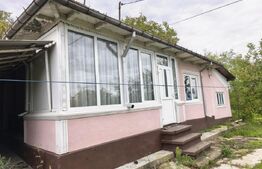 Casa de vanzare, 74 mp, teren 2.982 mp, zona Costuleni – DN28