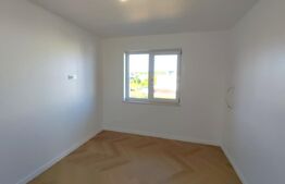 Casa de vanzare, 145 mp, zona Breazu 