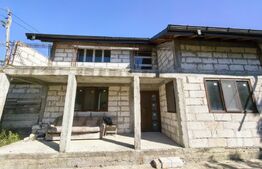 Casa duplex, 226 mp, 1600 mp teren, zona Prisacani