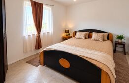 Casa individuala, 100 mp, 3.018 mp teren, zona Comarna 
