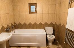 Apartament 3 camere, 81 mp, zona Podu de Fier