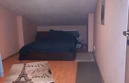 Apartament cu 2 camere, frumos, mansarda, perfect pentru tineri, zona linistita