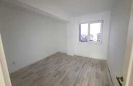 Apartament de 3 camere pe 2 niveluri, loc de parcare,  zona CUG