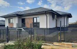 Casa individuala cu garaj, 435 mp de teren, zona Valea Adanca