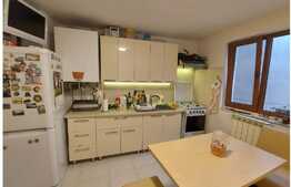 Case in oras de 242 mp utili, teren 667 mp, zona Sararie