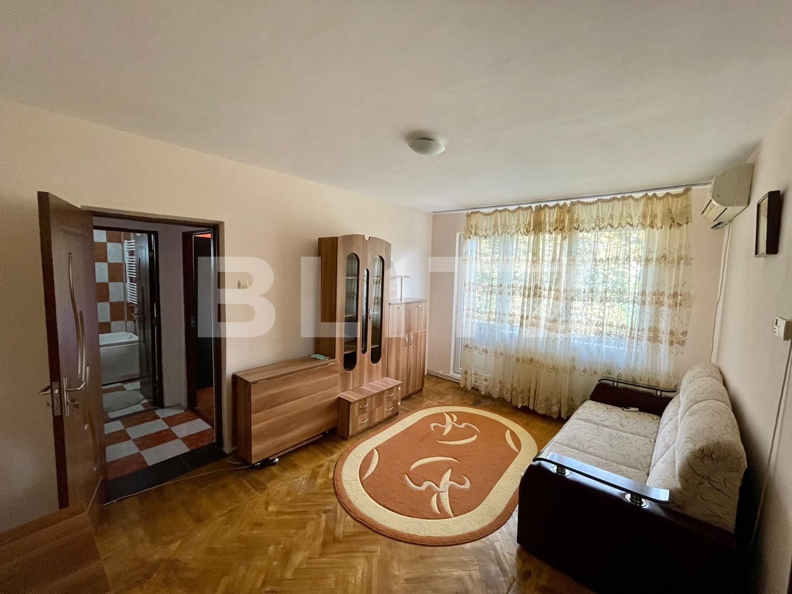 Apartament de 2 camere, semidecomandat, mobilat, zona Tatarasi Ciurchi