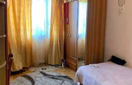 Apartament de 3 camere decomandat, etaj intermediar, zona Ciurchi