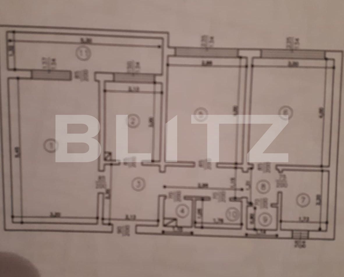 Apartament de 3 camere decomandat, etaj intermediar, zona Ciurchi