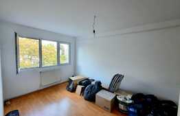 Apartament cu 2 camere, 52.2 mp cu balcon, central, zona Podu Ros