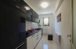 Apartament de 2 camere, 47 mp, terasa 23 mp, bloc nou, zona Baza 3!