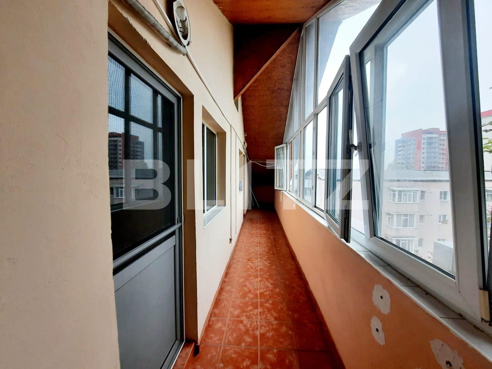 Apartament de 4 camere, decomandat, 125 mp, zona Tatarasi Metalurgie