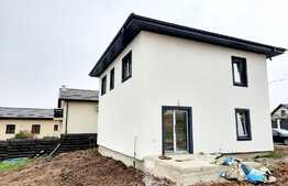 Casa individuala cu 5 camere, 574 mp de teren, zona Valea Adanca 