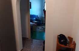 Apartament de 2 camere, decomandat, zona Nicolina