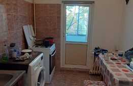 Apartament de 2 camere, decomandat, zona Nicolina