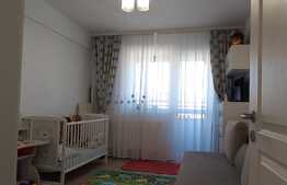 Apartament de 3 camere deosebit, decomandat, 100 mp., in zona rond Pacurari