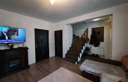 Casa tip duplex de 120 mp cu canalizare, Valea Adanca