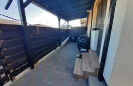 Casa tip duplex de 120 mp cu canalizare, Valea Adanca