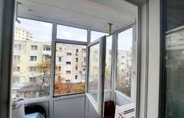 Apartament de 2 camere, etaj intermediar, zona Zimbru