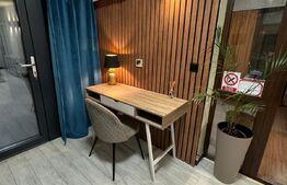 Apartament de 3 camere cu terasa, 105 mp, semi-central 