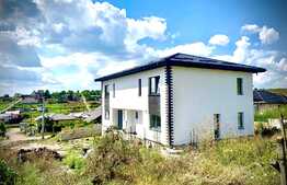 Casa de tip duplex de 4 camere cu canalizare, zona Lidl Bucium!