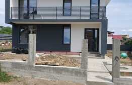 Casa de 130 mp, 450 mp de teren, Valea Adanca