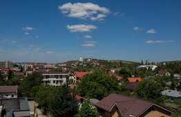 Penthouse pe doua niveluri, 160 mp, bulevard Bucium