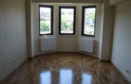 Apartament cu o camera, decomandat, 41 mp, zona Bucium