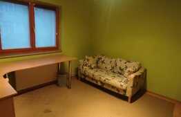 Apartament 3 camere, decomandat, 70 mp, zona Nicolina 1