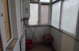 Apartament 3 camere, decomandat, 70 mp, zona Nicolina 1