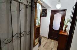 Apartament cu 2 camere, decomandat, zona Galata