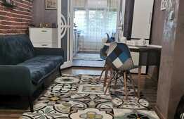 Apartament de 4 camere+curte interioara, 77 mp, zona Frumoasa