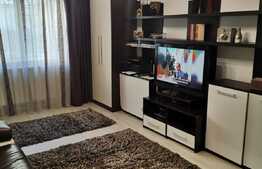 Apartament de 4 camere, curte interioara, 77 mp, zona Frumoasa