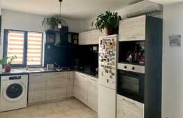 Apartament de 4 camere, la cheie , pe 2 niveluri, 96 mp, in zona Nicolina