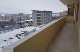 Apartament de 3 camere, 84 mp, decomandat, zona Pacurari 