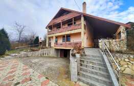 Casa individuala de 140 mp cu teren de 1000 mp, sat Pietrarie