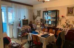 Apartament cu 2 camere, decomandat, 55 mp, etaj intermediar, zona centrala Alexandru cel Bun